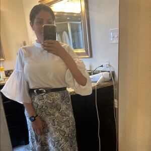 Dressy white Top with Flowy Sleeves